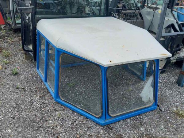 Cabin roof Ford 5000-6600