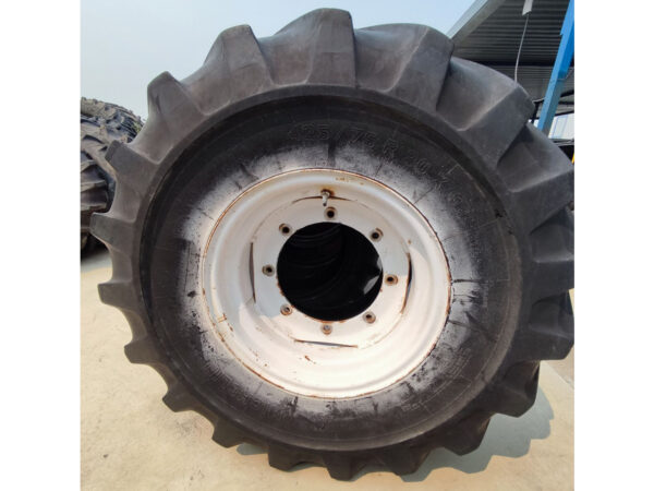 Rims and Tyre Michelin 425/75R20